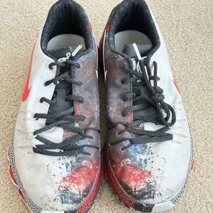 Nike Men's Red and Black Athletic Shoes